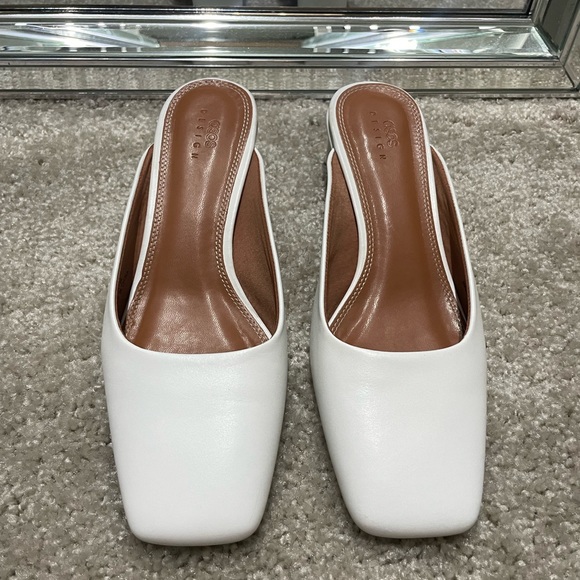 White elegant low heels - Picture 4 of 4